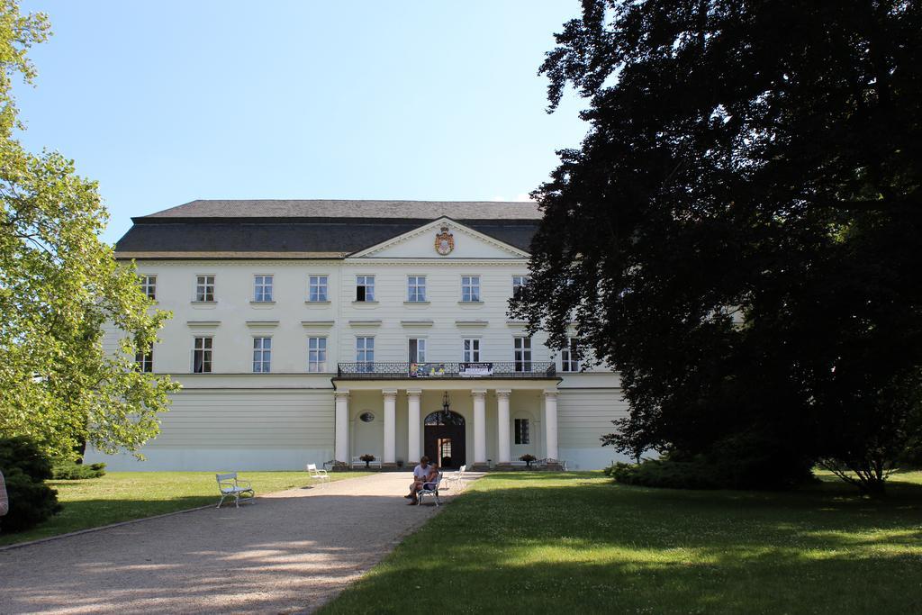 Hotel Sonata Hradec nad Moravici Exterior foto